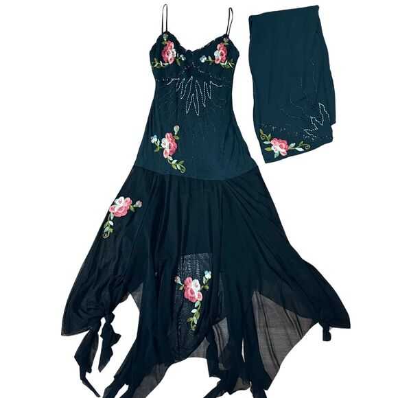 Sue Wong Black Silk Floral Embroidered Beaded Handkerchief Dress and Shaw - Picture 1 of 8